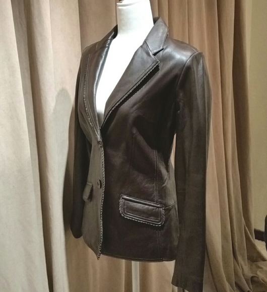 Jaclyn Smith Classic brown leather blazer - Picture 2 of 7